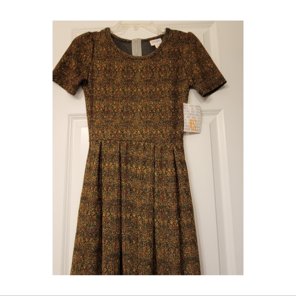 NWT Lularoe Amelia A-line Midi Dress in Rich Golden Print Size XS - Picture 1 of 9